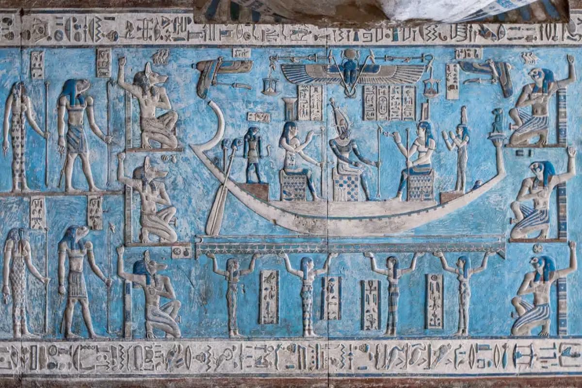 bas relief Egypte bleu - sophie de Boissieu